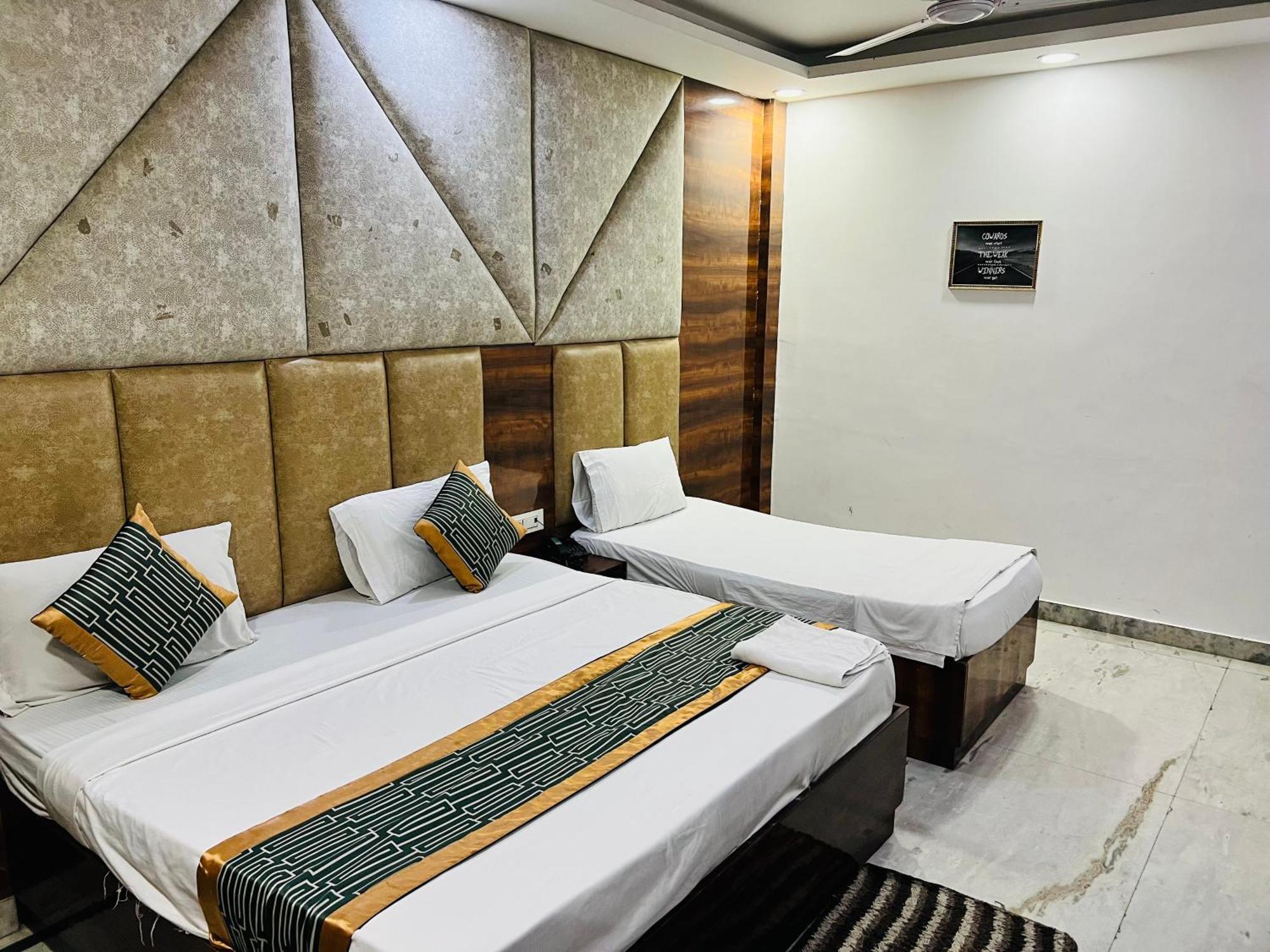Hotel Marina Near Igi Airport Delhi New Delhi Exterior photo