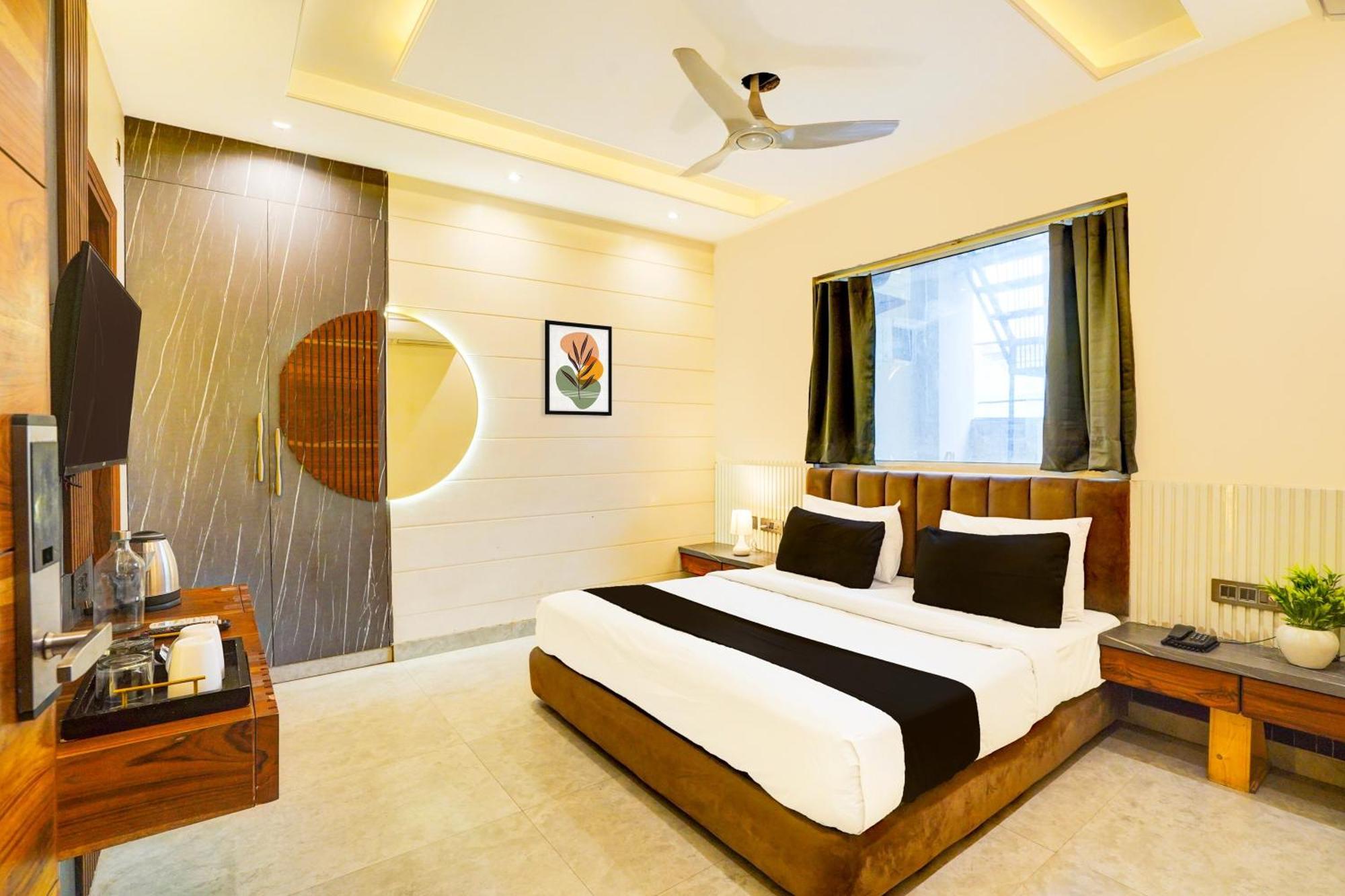 Hotel Marina Near Igi Airport Delhi New Delhi Exterior photo